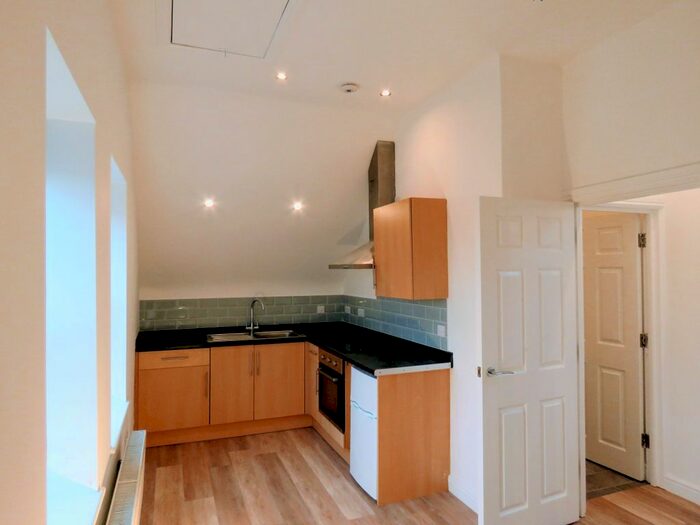 1 Bedroom Flat To Rent In West Street, Bristol, BS3