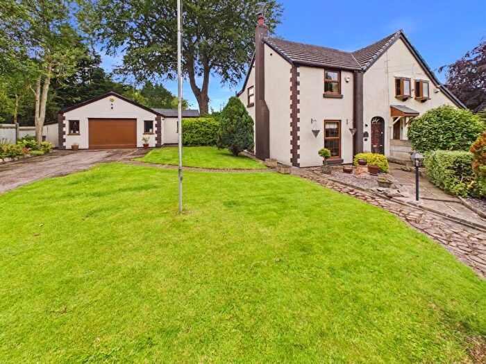 3 Bedroom End Of Terrace House For Sale In Squires Lane, Tyldesley, M29