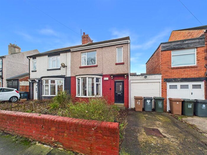 3 Bedroom Semi Detached House For Sale In Hillfield, Whitley Bay, NE25