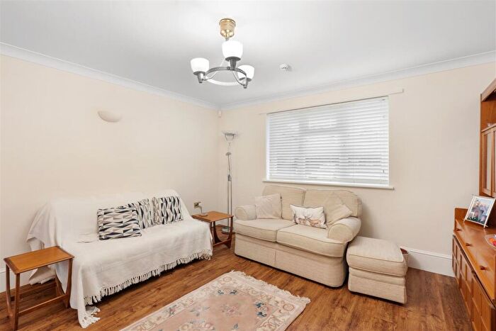 4 Bedroom Detached House For Sale In The Birches, Ampthill Road, Flitwick, MK45