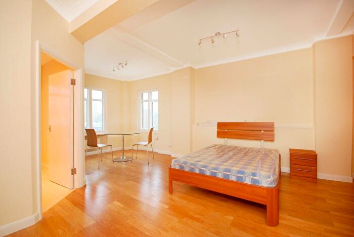 Studio To Rent In Euston Road, Marylebone, London, NW1