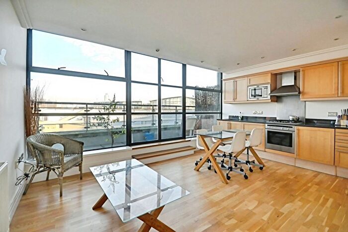 2 Bedroom Flat To Rent In Point Wharf Lane, Brentford, TW8