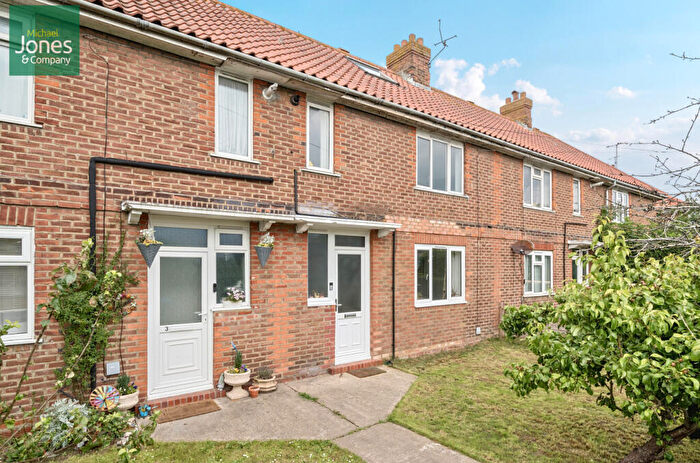 2 Bedroom Terraced House To Rent In Dominion Road, Worthing, West Sussex, BN14