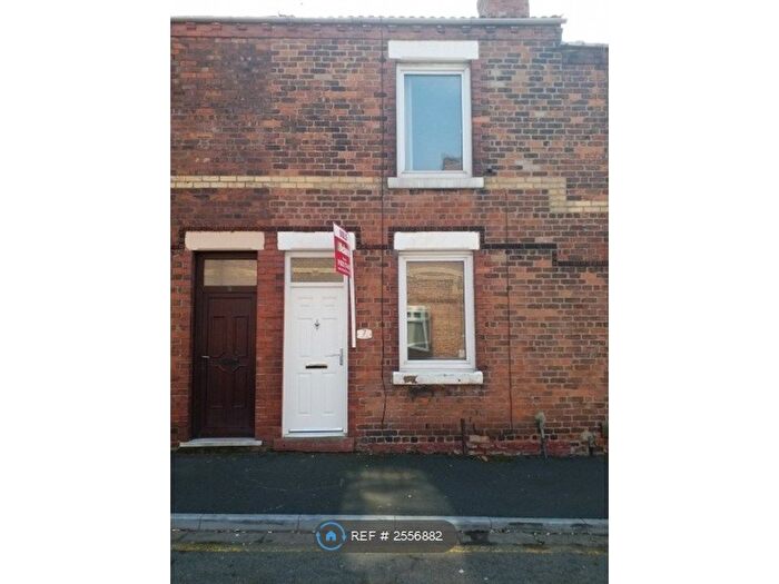 2 Bedroom Terraced House To Rent In Sydney Street, Runcorn, WA7