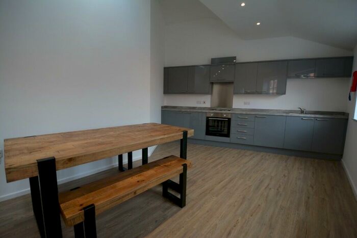 2 Bedroom Flat To Rent In View House, Solly Street, Sheffield, S1