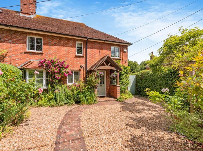 4 Bedroom Semi-Detached House For Sale In Station Road, Loxwood, Billingshurst, West Sussex, RH14