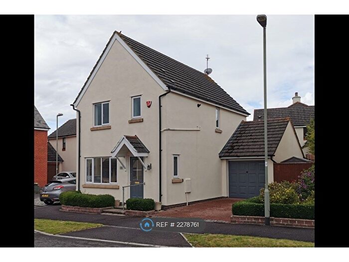 3 Bedroom Detached House To Rent In Foxglove Chase, Willand, Cullompton, EX15