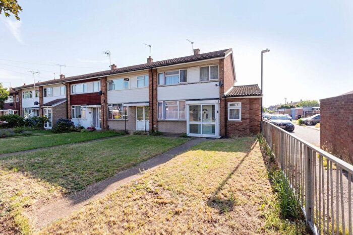 4 Bedroom Terraced House For Sale In Parlaunt Road, Langley, SL3