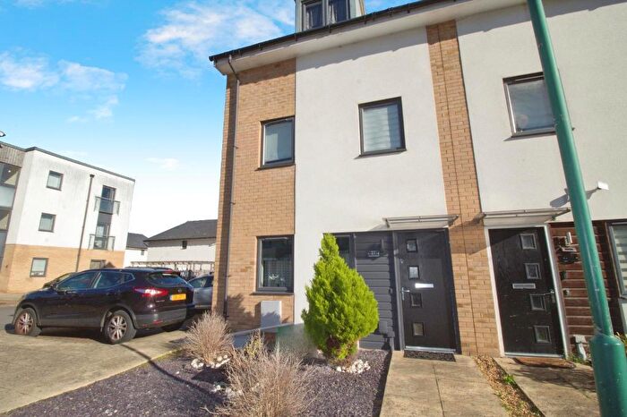 4 Bedroom End Of Terrace House For Sale In Hammonds Drive, Peterborough, Cambridgeshire, PE1