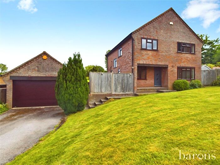 4 Bedroom Detached House For Sale In Vyne Meadow, Sherborne St. John, Basingstoke, Hampshire, RG24