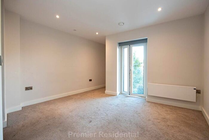 2 Bedroom Apartment To Rent In Castle Wharf, Chester Road, Manchester, M15