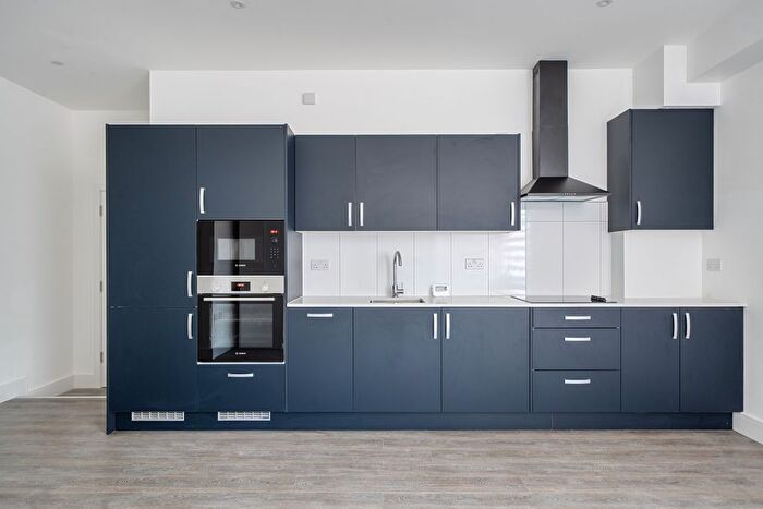 Studio To Rent In Shoot Up Hill, London, NW2