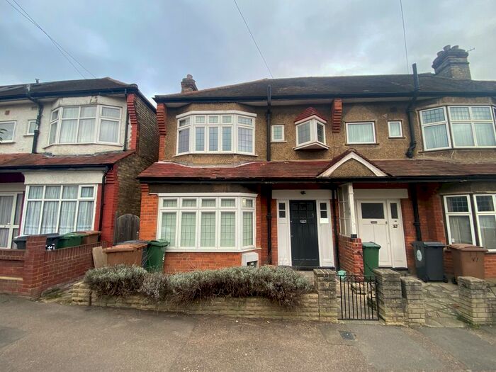 3 Bedroom End Of Terrace House To Rent In Whitehall Gardens, London E4