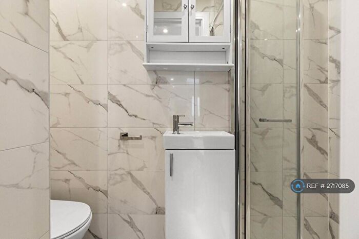 Studio To Rent In Chase Road, Epsom, KT19