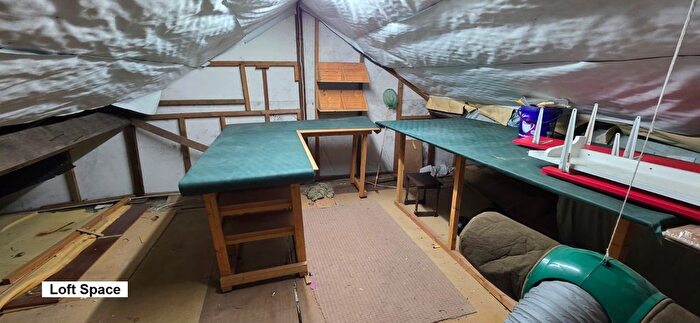 3 Bedroom End Of Terrace House For Sale In Millbrook Road, Paignton, TQ3