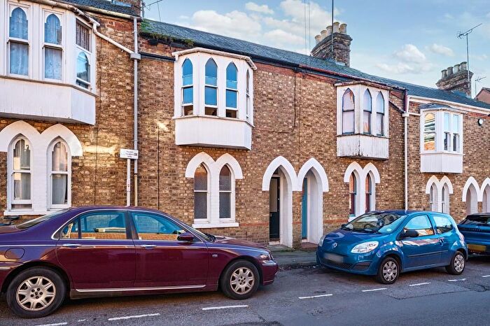2 Bedroom Terraced House For Sale In Cherwell Street, Oxford, OX4