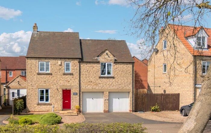 4 Bedroom Detached House For Sale In Kingfisher Drive, Pickering, YO18