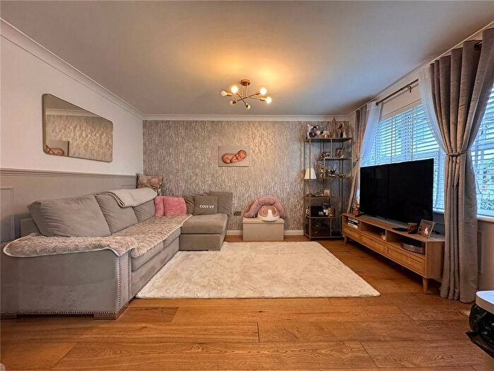 1 Bedroom End Of Terrace House For Sale In Brickfield Farm Gardens, Farnborough, Kent, BR6