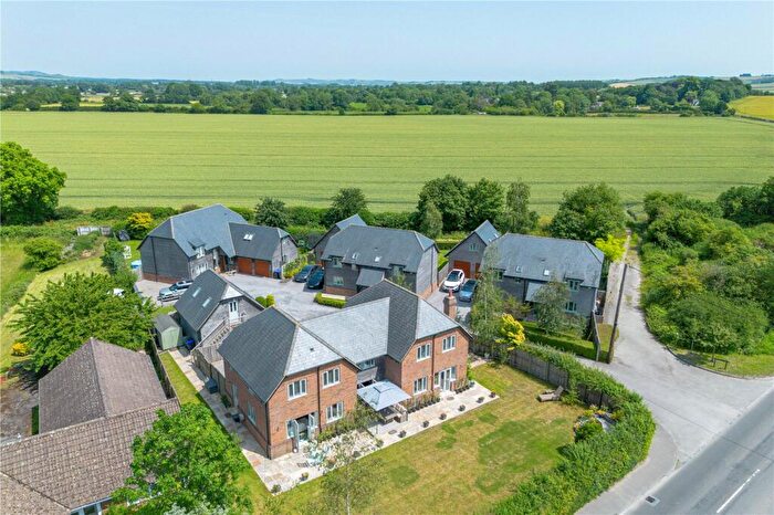5 Bedroom Detached House For Sale In Lydeway, Devizes, Wiltshire, SN10
