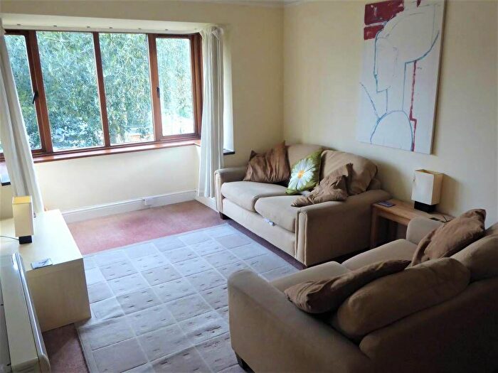 1 Bedroom Flat To Rent In Bed. F. Boundary Court, Canterbury, CT1