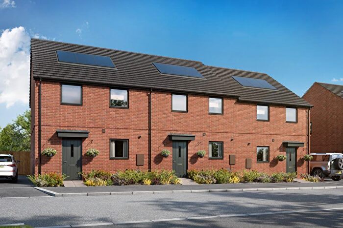 3 Bedroom Town House For Sale In Cork Lane, Glen Parva, Leicester, LE2