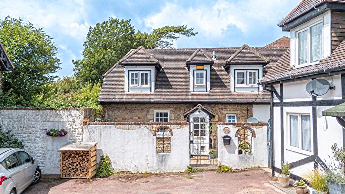 3 Bedroom Detached House For Sale In Sandrock Hall, Hastings, TN34