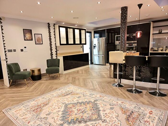 4 Bedroom Semi-Detached House To Rent In Featherstone Road, London, NW7