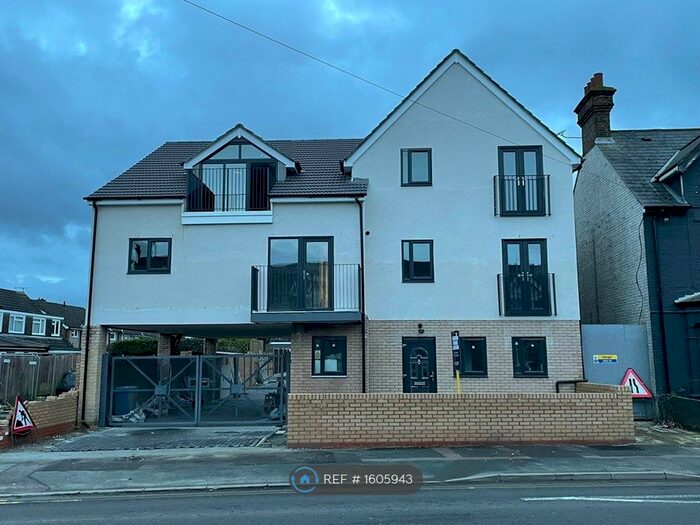 1 Bedroom Flat To Rent In London Road, Sittingbourne, ME10