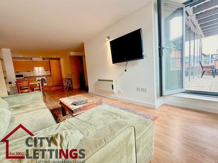 2 Bedroom Apartment To Rent In Hicking Building, Queens Road, NG2