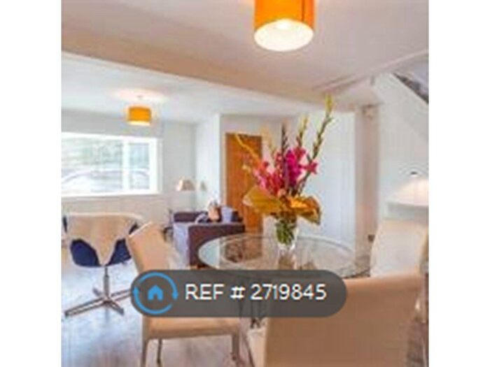 2 Bedroom Terraced House To Rent In Salisbury Road, Marlborough, SN8