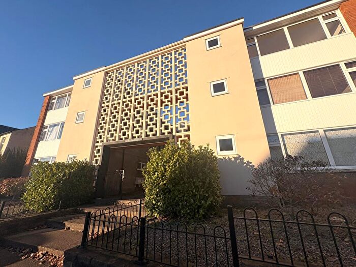 2 Bedroom Flat To Rent In Philog Court, Cardiff, CF14