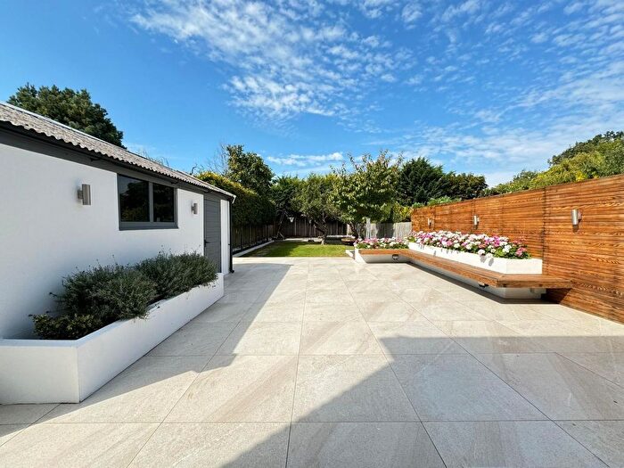 4 Bedroom Semi-Detached House To Rent In Clandon Close, Epsom, KT17