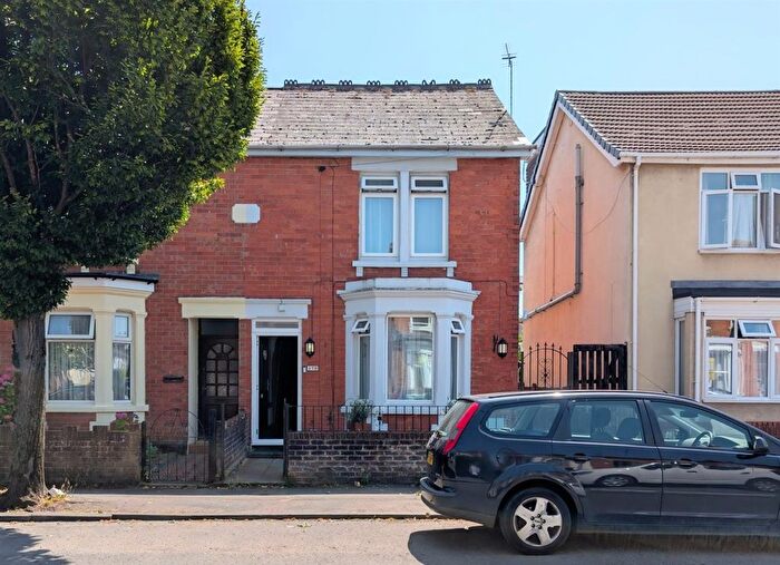 3 Bedroom Semi Detached House For Sale In Seymour Road, Gloucester, GL1
