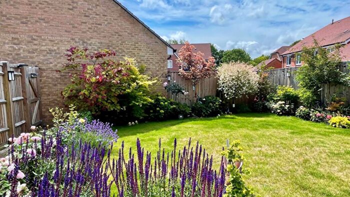 3 Bedroom Semi-Detached House For Sale In Nightingale View, Crookham Village, GU51