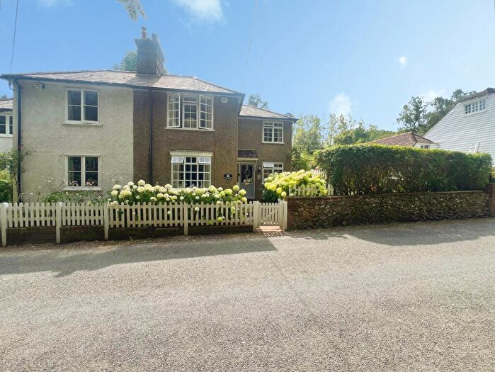 2 Bedroom Semi Detached House For Sale In The Street, Newnham, Sittingbourne, Kent, ME9