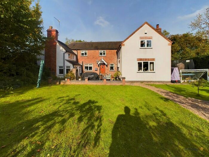 4 Bedroom Detached House For Sale In Nankirks Lane, Anslow, DE13