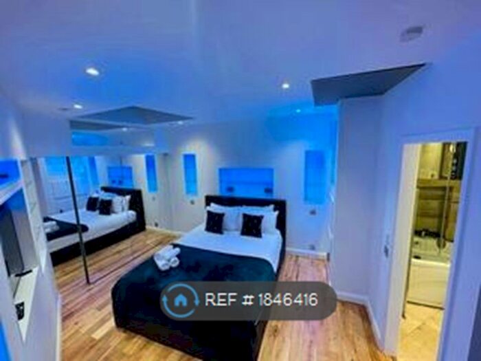 1 Bedroom Flat To Rent In Kensington Smart Home, London, SW5