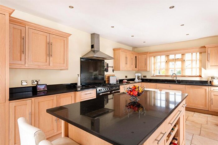 5 Bedroom Detached House For Sale In Park Road, Hartwell, Northamptonshire, NN7