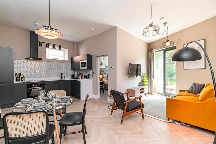 1 Bedroom Apartment To Rent In Chelmsford Grove, Sandyford, Newcastle Upon Tyne, NE2