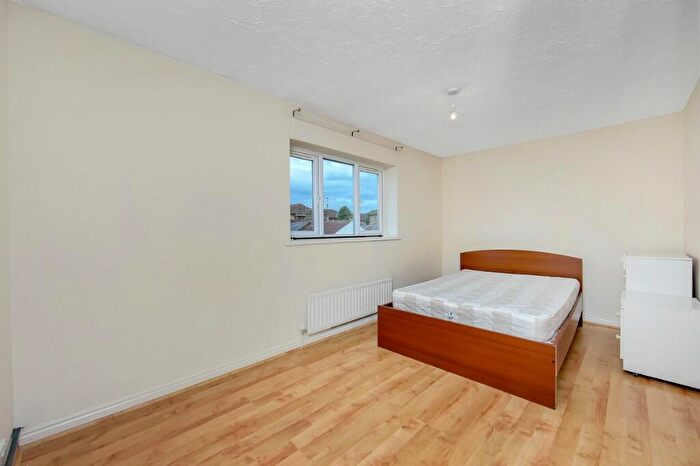 5 Bedroom Terraced House To Rent In Cahir Street, Canary Wharf, London, E14