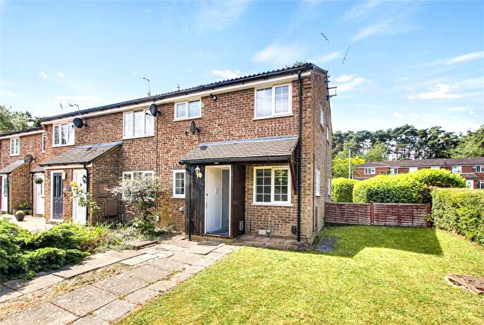 1 Bedroom Terraced House For Sale In Crofton Close, Bracknell, Berkshire, RG12