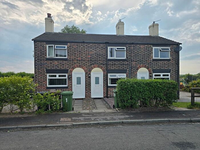 2 Bedroom Cottage To Rent In Giddygate Lane, Melling, Liverpool, L31