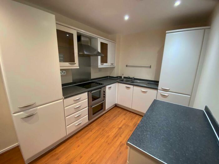 2 Bedroom Flat To Rent In Parade, Leamington Spa, CV32