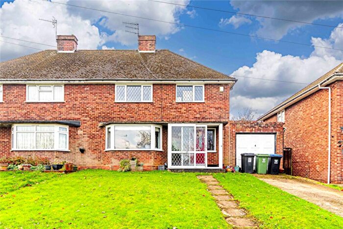 3 Bedroom Semi Detached House For Sale In Durrants Road, Berkhamsted, Hertfordshire, HP4