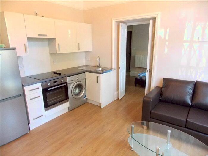 1 Bedroom Flat To Rent In Sydenham Park Road, London, SE26