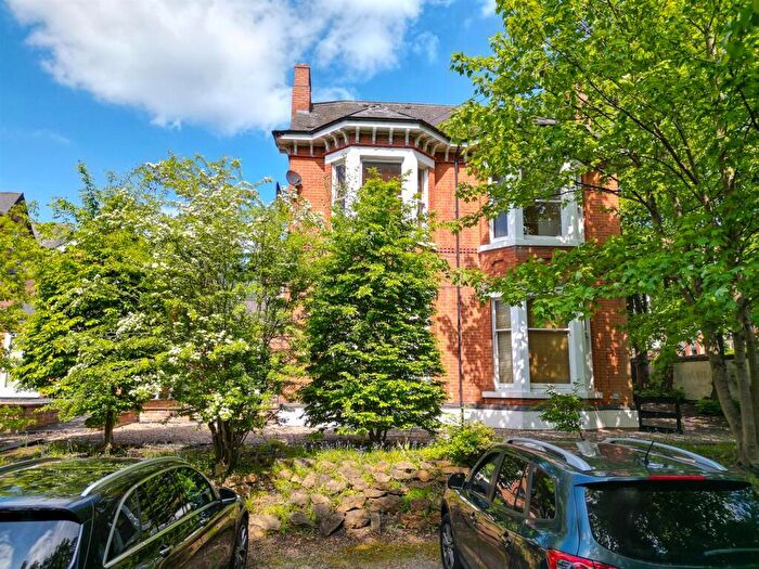 9 Bedroom Detached House For Sale In Redcliffe Road, Nottingham, NG3