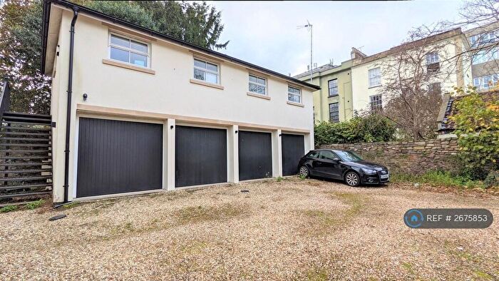 2 Bedroom Flat To Rent In Wetherell Place, Bristol, BS8