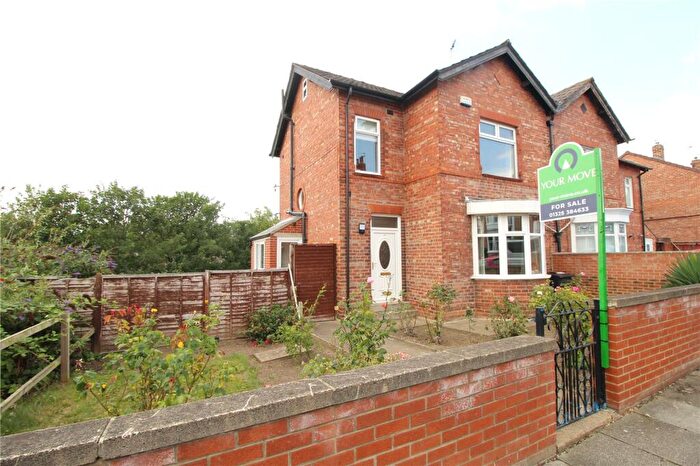 3 Bedroom Semi Detached House For Sale In Chatsworth Terrace, Darlington, Durham, DL1