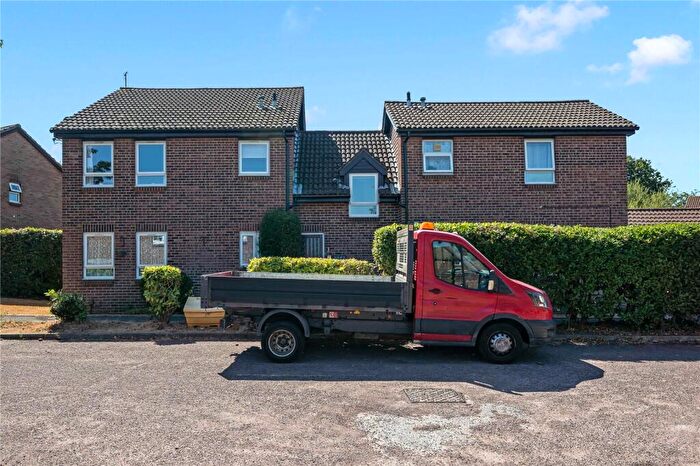 Apartment For Sale In Apeldoorn Drive, Wallington, SM6
