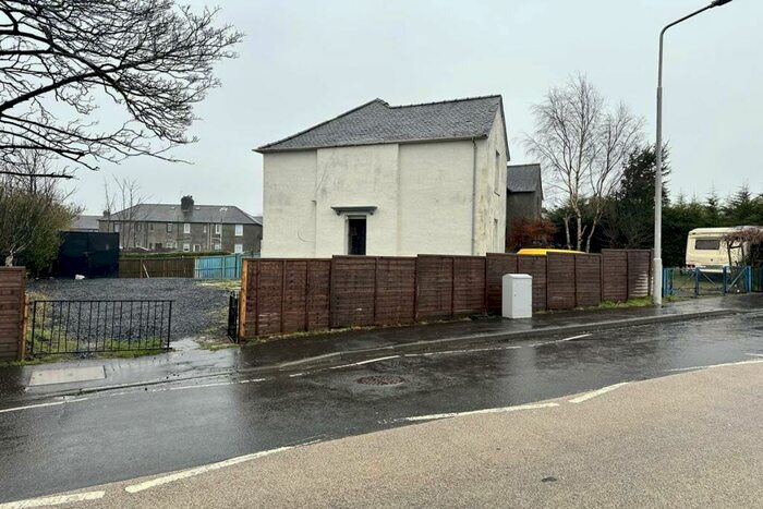 2 Bedroom Flat For Sale In , Dundonald Crescent, Dundonald, Cardenden, Fife, KY5